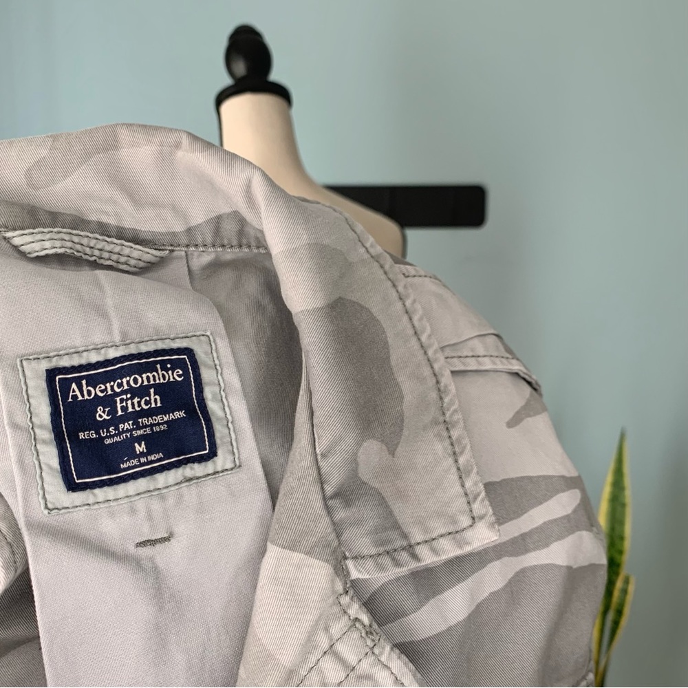 ❗️Sold❗️Abercrombie & Fitch • Camo Field Utility Jacket • Women’s Outerwear - Picture 8 of 12